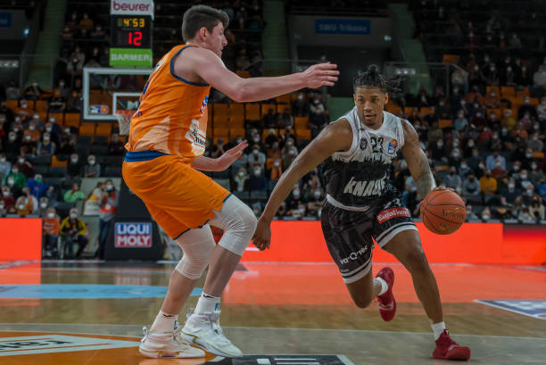 巴伯联决赛 巴伯联决赛